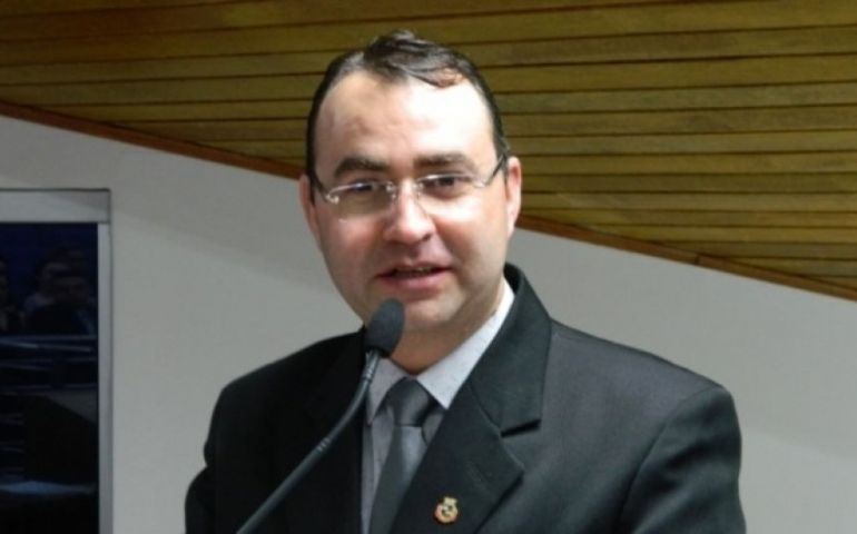 Zandoná questiona falta de respeito de vereador
