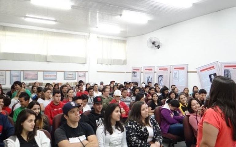 Semana da Juventude reúne  estudantes na Biblioteca  