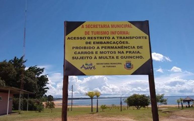 Implantada sinalização de advertência na orla da Represa