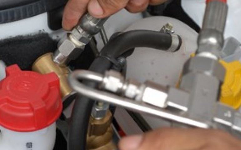 Conversão de veículos ao GNV bate recorde em SP, diz Comgás