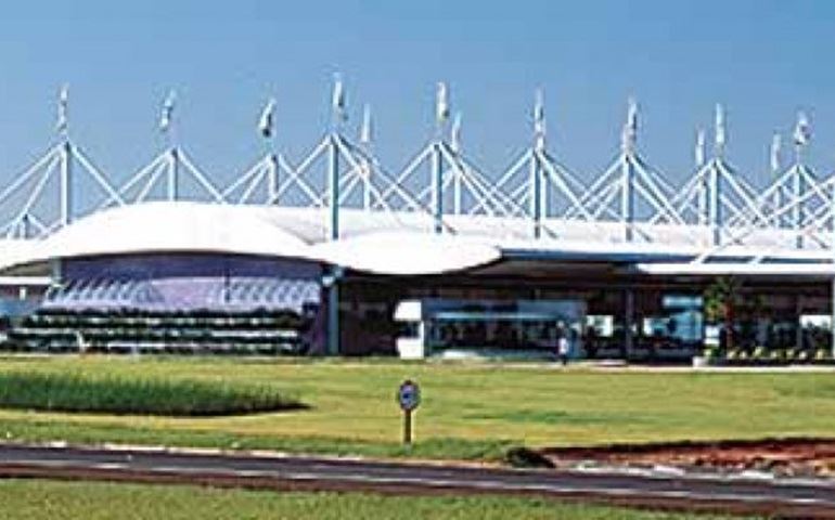 Grupo Rodoserv da Rod. Castelo Branco exige 30% das gorjetas ganhas por seus funcionários.