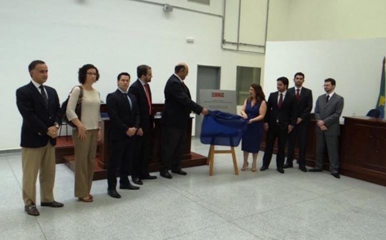 Com representantes do Judiciário, prefeito abre trabalhos no novo Fórum 