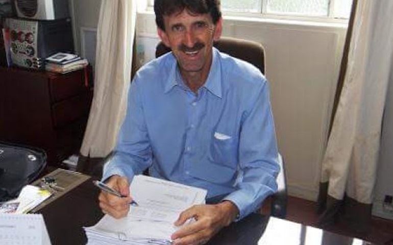 Gato deixa a Secretaria Municipal de Indústria, Comércio, Ciência e Tecnologia