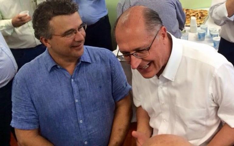 Ziroldo reivindica ao Governador a construção de muro de arrimo para o Bairro do Camargo