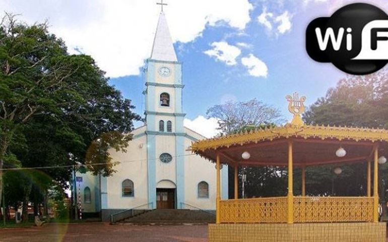 Prefeitura de Arandu instala wi-fi gratuito na Praça da Matriz