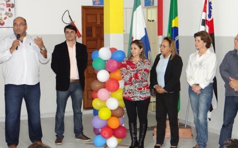 PREFEITO POIO NOVAES ENTREGANDO MAIS DUAS BENFEITORIAS PARA A EDUCAÇÃO.
