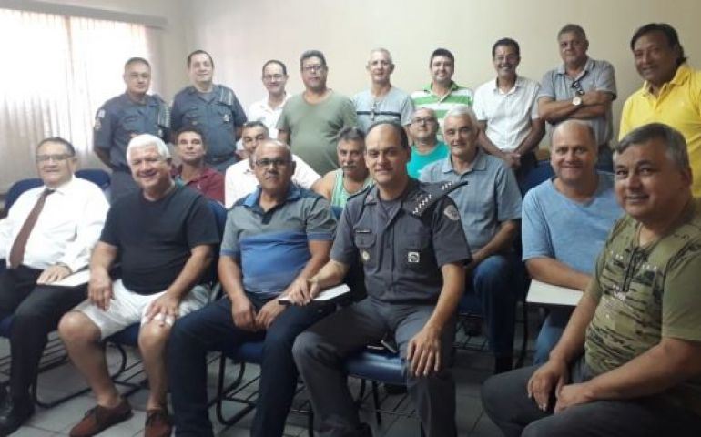 POLÍCIA MILITAR RECEPCIONA VETERANOS NA SEDE DO BATALHÃO EM AVARÉ