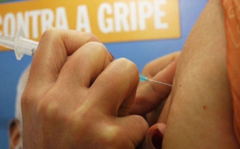Vacinação contra a gripe começa semana que vem
