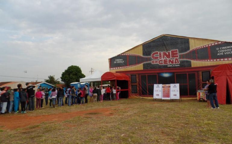 Avaré recebe cinema itinerante gratuito a partir da próxima terça-feira (23)