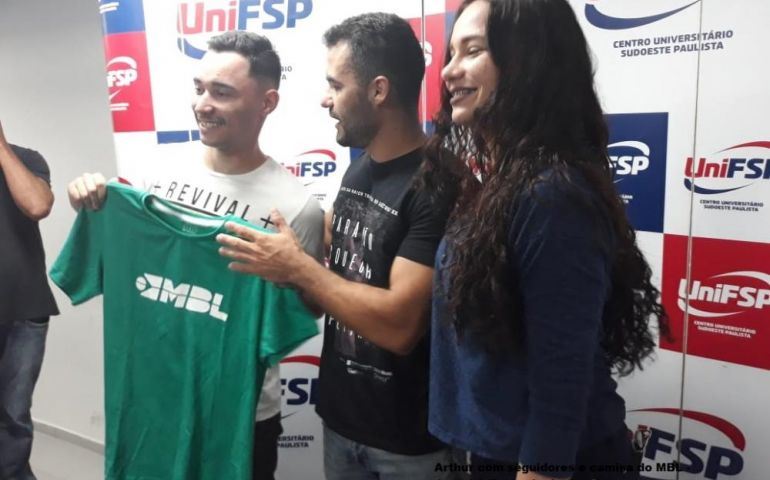 Arthur do Val palestra para alunos da UniFSP em Avaré