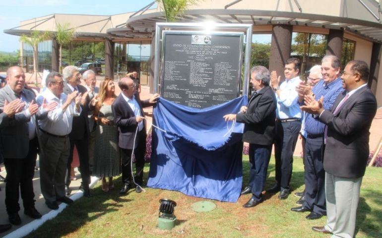 Inaugurado Centro de Convenções em Avaré