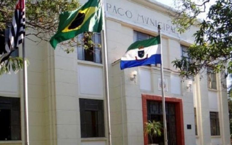 Projeto da Prefeitura concede reajuste de 5% ao funcionalismo