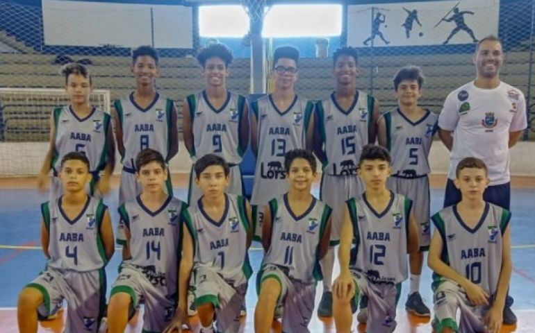 Basquete de Avaré vence em três jogos