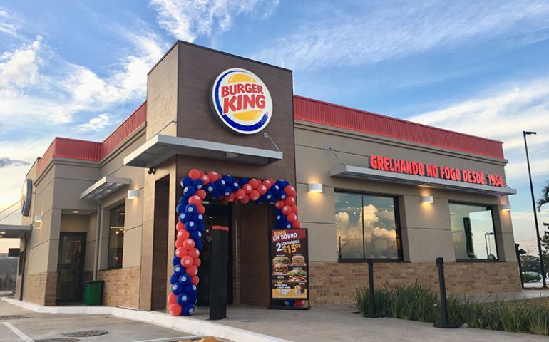 Burguer King contrata profissionais para unidade de Avaré