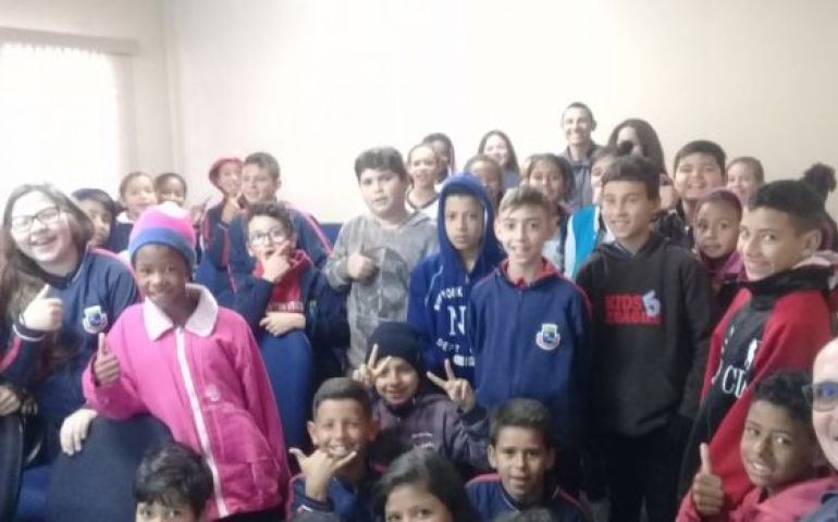 POLÍCIA MILITAR RECEBE CRIANÇAS NA ESCOLINHA DA PM EM AVARÉ