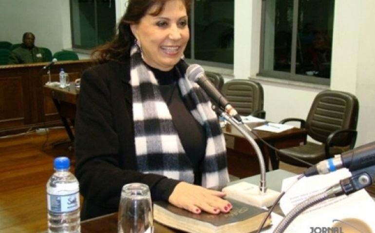 Morre a professora Rosana Ubaldo Paulucci.