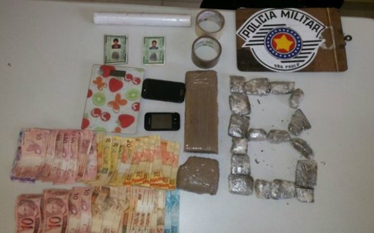 Rapazes são detidos com maconha e mais de R$ 1 mil em Avaré