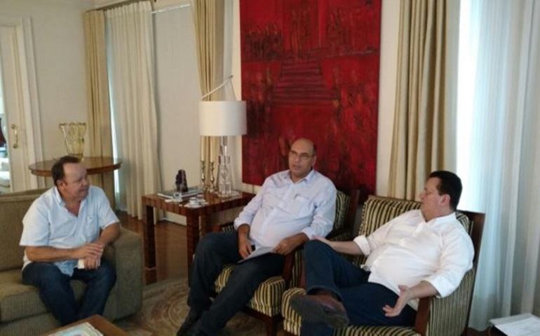 Poio solicita R$ 4 mi ao ministro das Cidades para pavimentar o Terras de São José