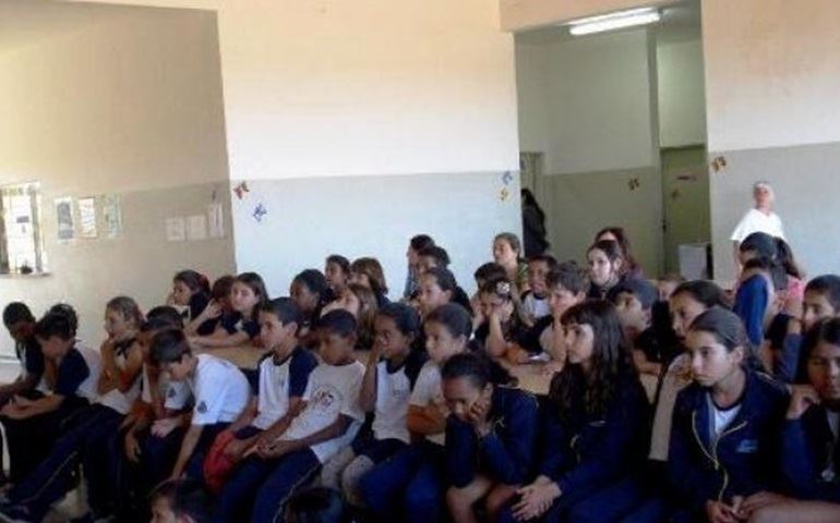 Alunos da EMEB ?Norma Lilia Pereira? participam de palestra sobre H1N1