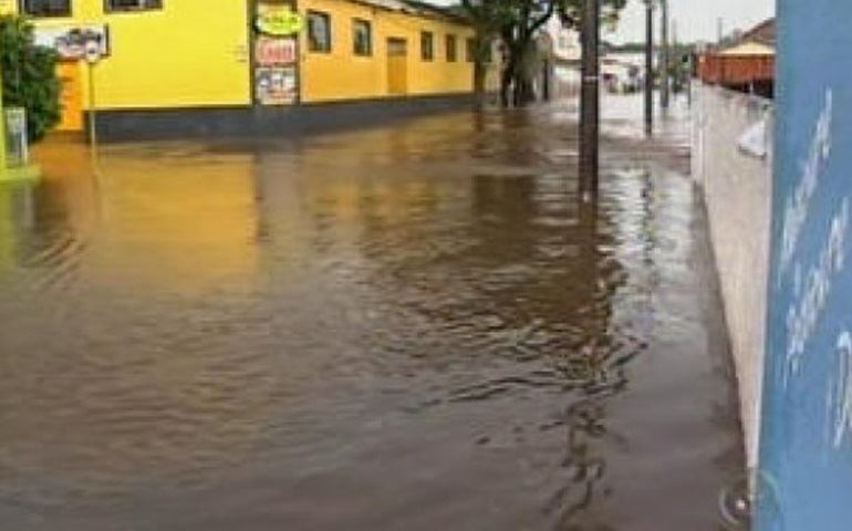DÉJÀ VU (JÁ VISTO): ENCHENTES EM AVARÉ