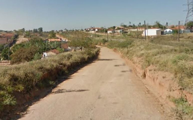 Auto furtado em São Manuel é localizado em Botucatu