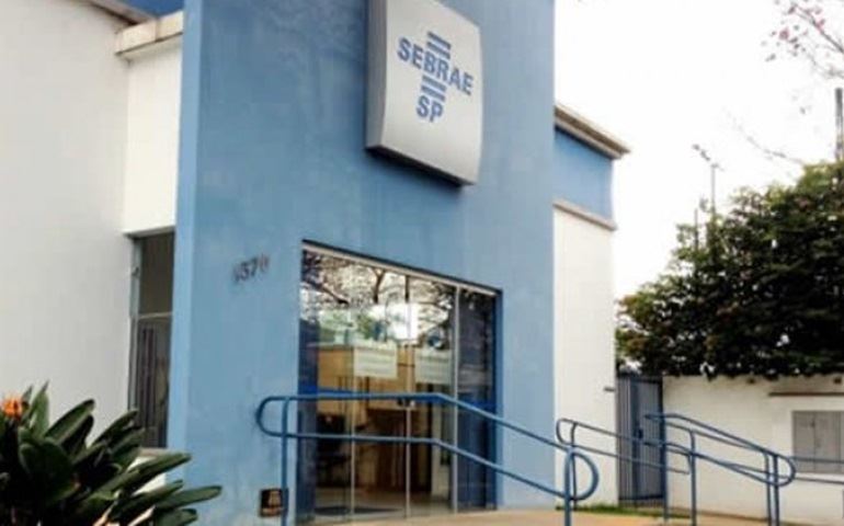 Unidade móvel do Sebrae-SP segue com atendimento em Botucatu no mês de agosto