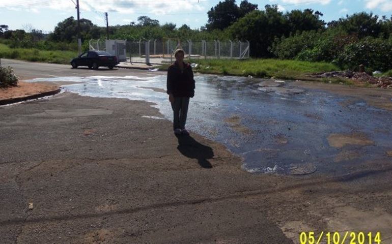 Moradores do Plimec estão revoltados pela má qualidade de serviço da Sabesp.