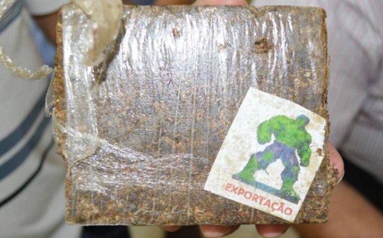 Casal é preso com meio quilo de maconha em Avaré