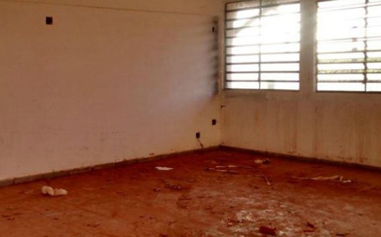 Escola de R$ 2 milhões está parada após prefeitura desisitir de convênio