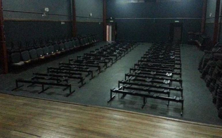Artistas de Avaré pedem espaço para realizar peças após teatro ser fechado