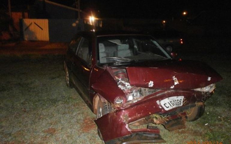 DESMAIOU NO VOLANTE E CAIU DENTRO DO LAGO EM ARANDU