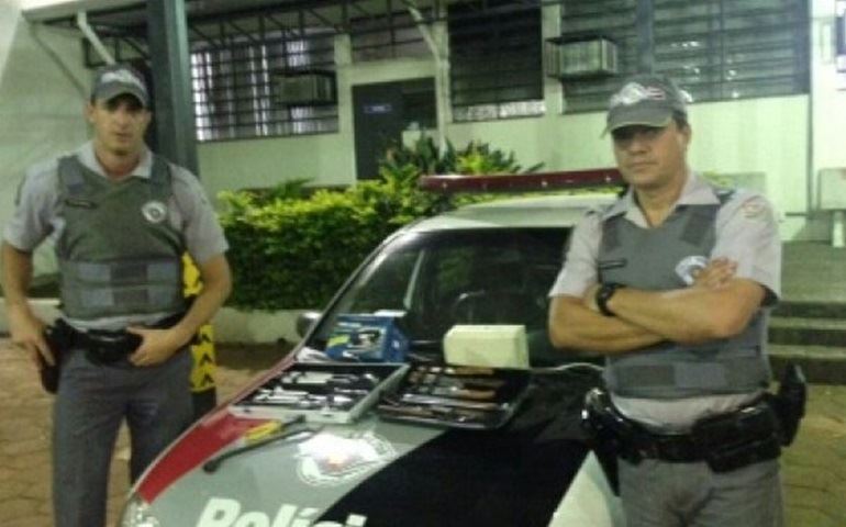 P.M. DE BOTUCATU FAZ UMA PRISÃO EM FLAGRANTE