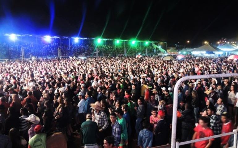 Festa do Peão de São Manuel recebe grande público