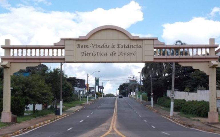 Horário de funcionamento hoje, 18, em Avaré