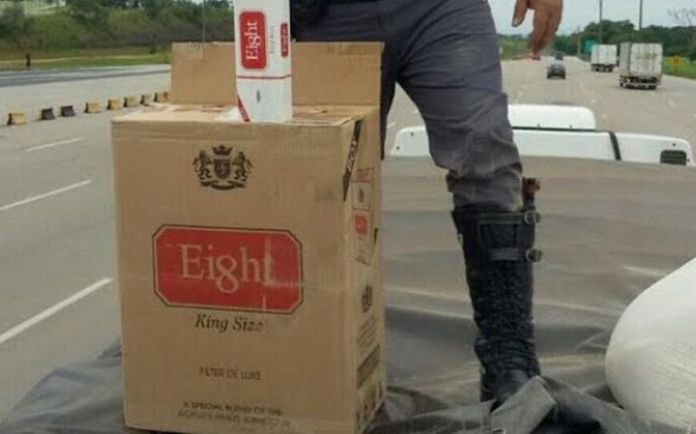 POLICIAMENTO RODOVIARIO APREENDE 500.000 MAÇOS DE CIGARROS CONTRABANDIADOS
