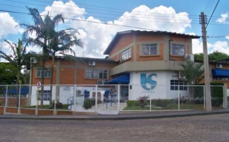 POLUIÇÃO A CÉU ABERTO ? SABESP DESRESPEITA O MEIO AMBIENTE E PREJUDICA A POPULAÇÃO
