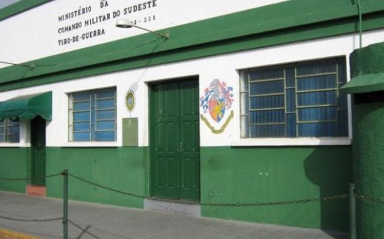 O centenário Tiro de Guerra de Avaré fará entrega de Boinas e Braçais a seus soldados neste sábado.