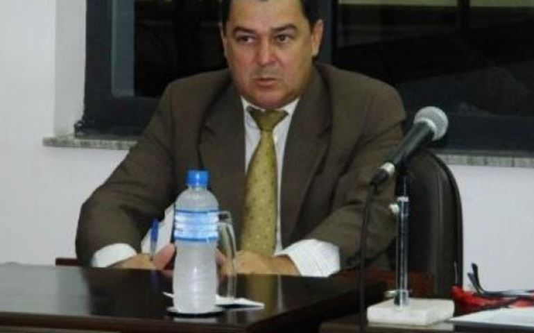 CONDENADO, TUCÃO FICA NA BERLINDA E PODE PERDER O CARGO