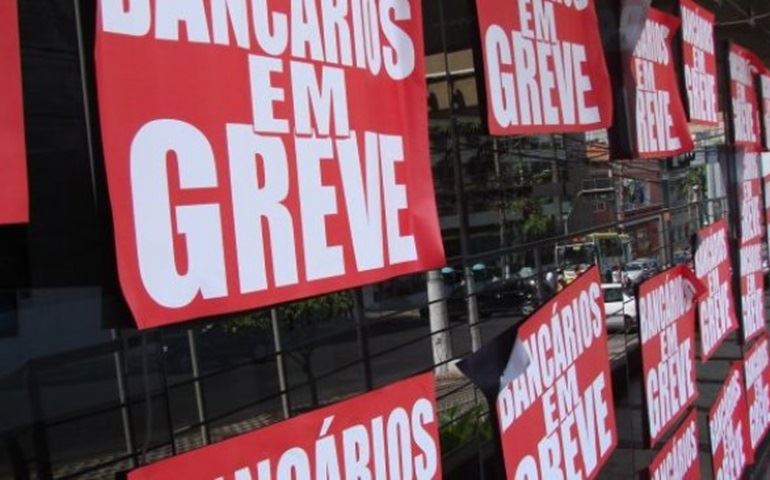 SEM ACORDO, GREVE DE BANCÁRIOS COMPLETA 30 DIAS