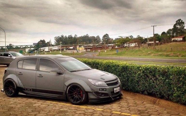 Neste domingo: Shopping Botucatu terá exposição de carros modificados, clássicos e antigos