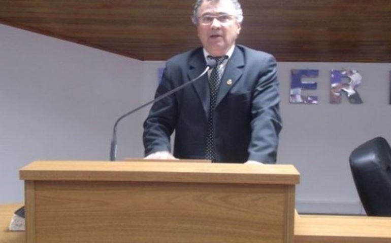 Medidas adotadas pelo atual presidente irão gerar economia de R$ 1 milhão.