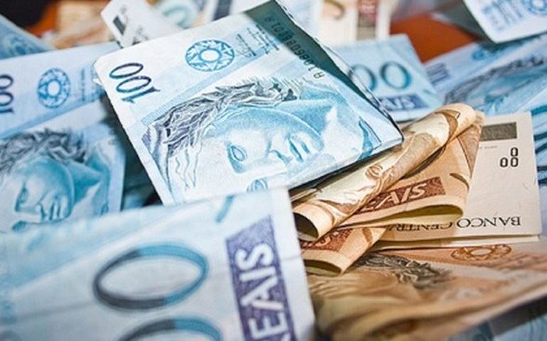 Novo prefeito promete o pagamento do 13º para breve