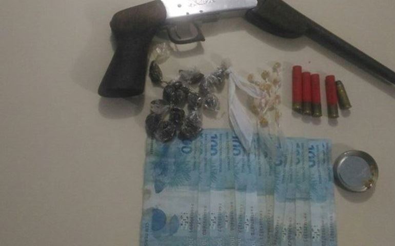 Homem é preso em Ribeirão Branco com drogas, cartuchos e garrucha