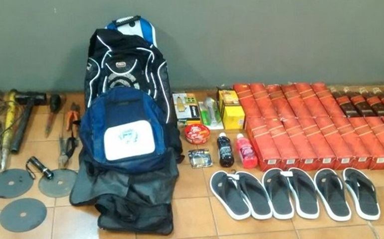 Grupo invade supermercado e furta produtos em Conchas