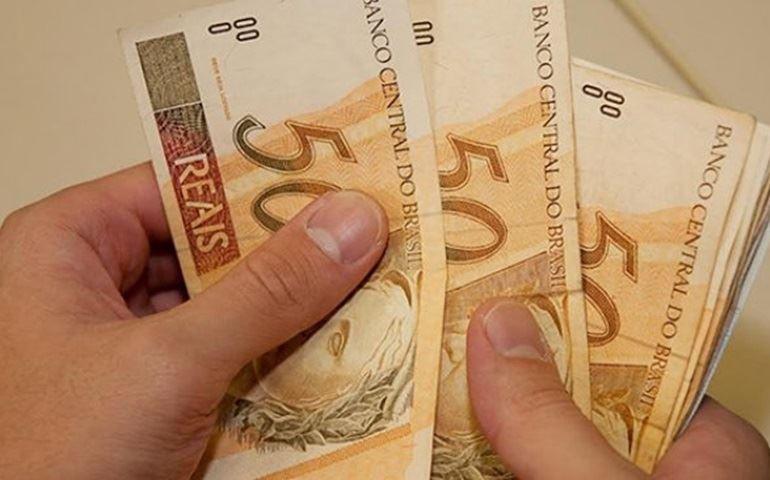 Pagamento de servidores deve sair amanhã