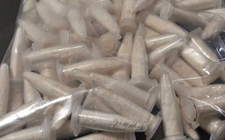 Um adolescente de 13 anos foi apreendido com porções de maconha, neste domingo (29), em Piraju (SP).