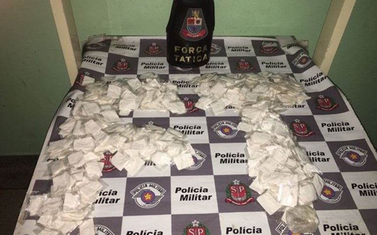 Casal é preso com porções de cocaína em Boituva