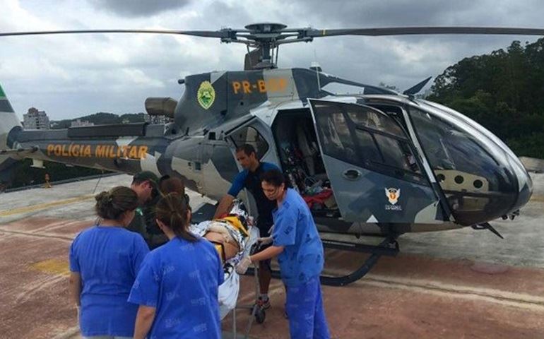 Mulher que morreu em acidente entre caminhões e carros é velada
