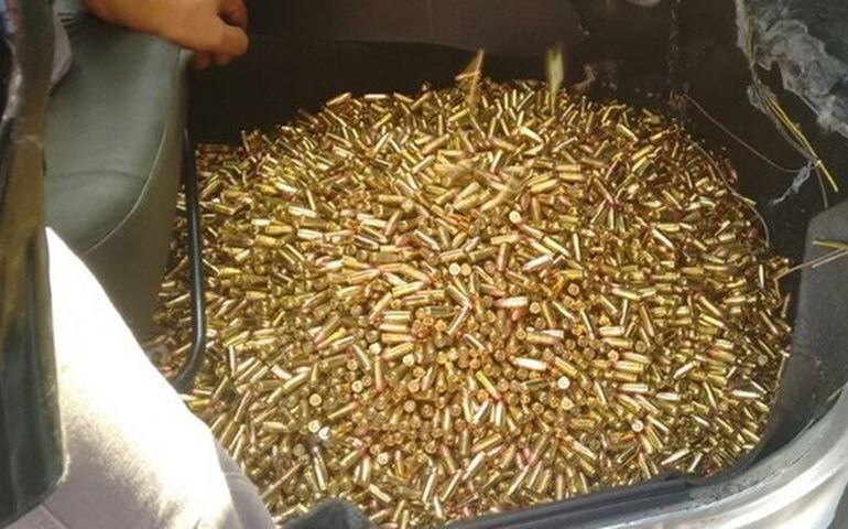 Polícia apreende armas e munições de uso exclusivo das Forças Armadas