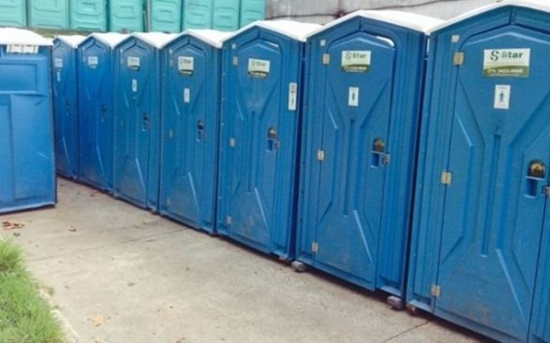 Prefeitura se manifesta sobre gastos de meio milhão com banheiros químicos